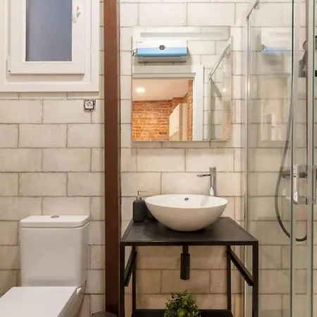 Casco Viejo Junto A La Plaza Nueva Y Unamuno بلباو