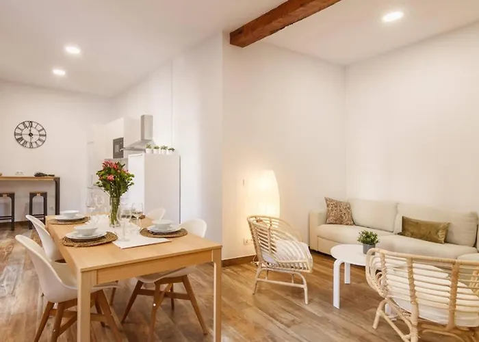 Casco Viejo Junto A La Plaza Nueva Y Unamuno * Bilbau